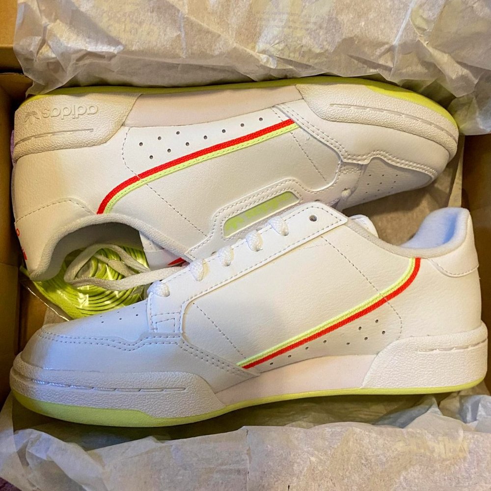 adidas Continental, Youth 4.5,  white/ yellow